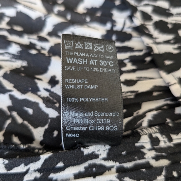 NWOT Marks & Spencer Button Up Blouse - Picture 6 of 6